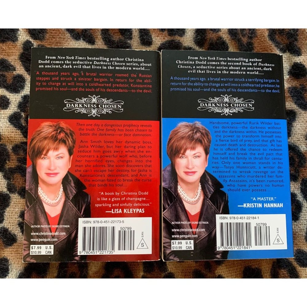 DARKNESS CHOSEN 2 BOOK LOT ~ CHRISTINA DODD Scent of Darkness Touch of Darkness - Picture 2 of 7